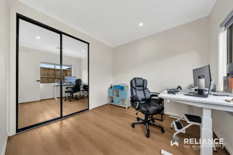 Property photo of 5 Pollen Road Tarneit VIC 3029