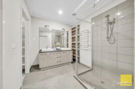 Property photo of 11 Elmhurst Road Truganina VIC 3029