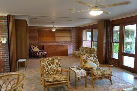 Property photo of 36 Garland Street Turvey Park NSW 2650