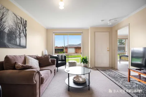 Property photo of 10A Daniel Court Pakenham VIC 3810