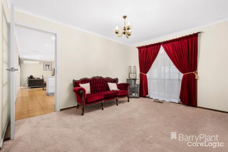 Property photo of 19 Melia Court Mill Park VIC 3082