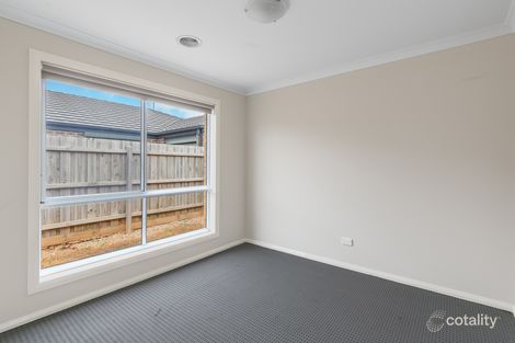 Property photo of 68 James Melrose Drive Brookfield VIC 3338