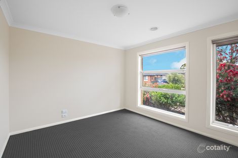 Property photo of 68 James Melrose Drive Brookfield VIC 3338