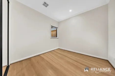 Property photo of 5 Pollen Road Tarneit VIC 3029