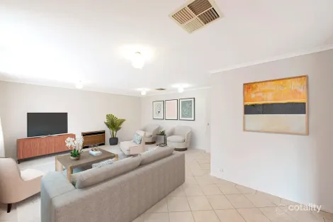 Property photo of 4 Beilby Place Kambah ACT 2902