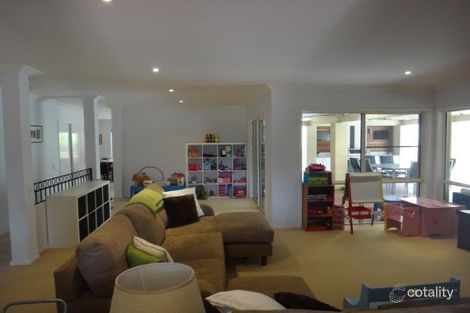 Property photo of 7 Adeliza Court Arundel QLD 4214