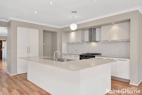 Property photo of 82 Papillon Parade Tarneit VIC 3029