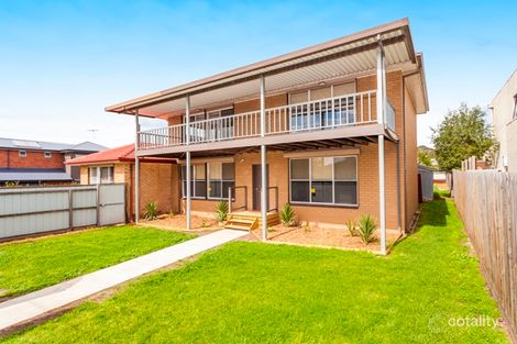 2/211 Aberdeen St, Newtown, VIC 3220