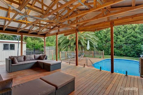 13 Country Club Dr, Chirnside Park, VIC 3116