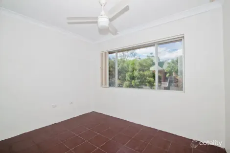 Property photo of 3/34 Yeronga Street Yeronga QLD 4104