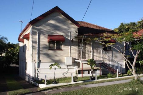 19 Dorinda St, Greenslopes, QLD 4120