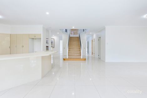 Property photo of 9 Maltravers Drive Arundel QLD 4214