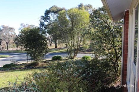 Property photo of 6 Warrambool Close Giralang ACT 2617