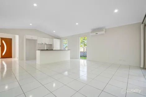 Property photo of 15 Anna Avenue Ormeau QLD 4208
