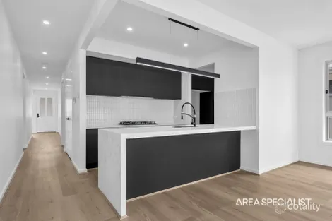 Property photo of 16 Aziz Boulevard Mount Cottrell VIC 3024