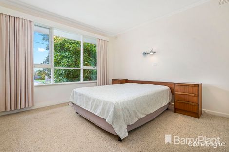 Property photo of 23 Winmalee Drive Glen Waverley VIC 3150