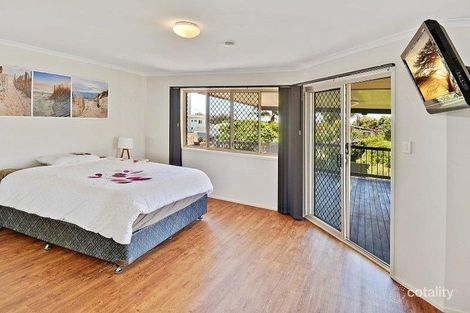 Property photo of 2/17 Taylor Avenue Golden Beach QLD 4551
