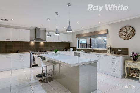 Property photo of 18 Cotchin Close Wollert VIC 3750