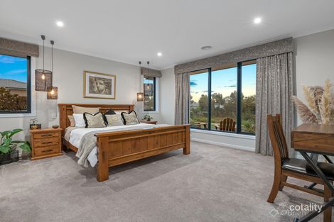 Property photo of 38 Ripplebrook Boulevard Narre Warren North VIC 3804