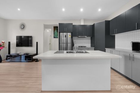 Property photo of 5 Coventry Lane Craigieburn VIC 3064