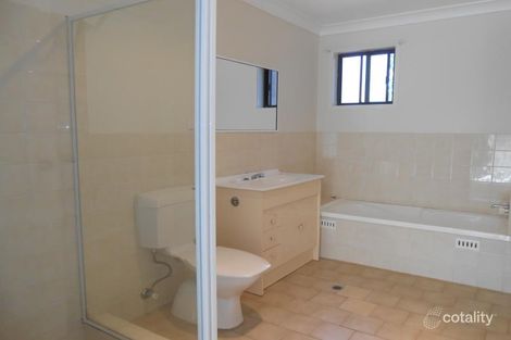 Property photo of 2/12 Illoura Street Hillvue NSW 2340