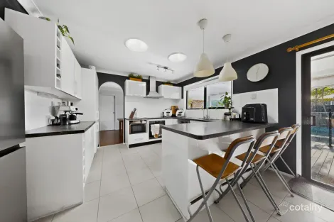 3 Cognac St, Kippa-Ring, QLD 4021