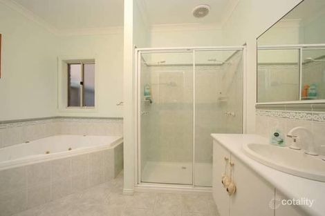 Property photo of 3 Irons Close Rowville VIC 3178