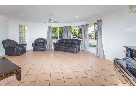 Property photo of 4 Skiddaw Street Rural View QLD 4740
