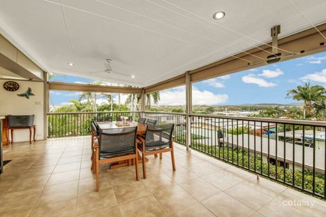 17 Holland St, West Gladstone, QLD 4680