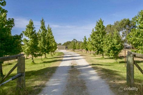 Property photo of 28 Country Drive Oakford WA 6121