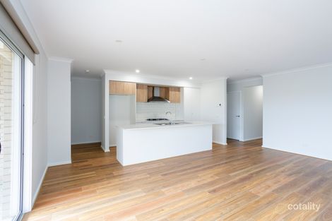 Property photo of 4 Benmore Street Mambourin VIC 3024