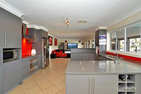 Property photo of 10 Salacia Close St Huberts Island NSW 2257