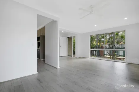 Property photo of 1 Desert Willow Way Fitzgibbon QLD 4018