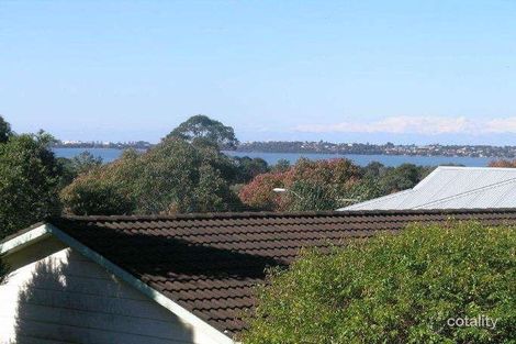 Property photo of 71 Hillside Drive Berkeley Vale NSW 2261