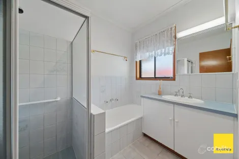Property photo of 2/87 Marong Road Golden Square VIC 3555