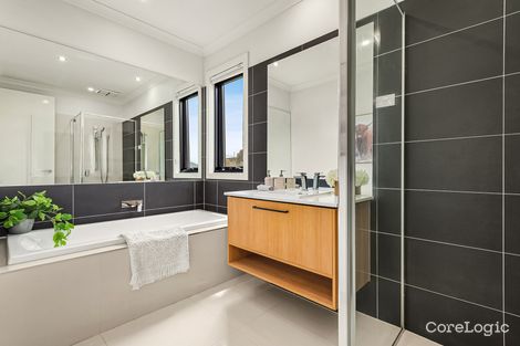 Property photo of 2A Appledale Way Wantirna South VIC 3152