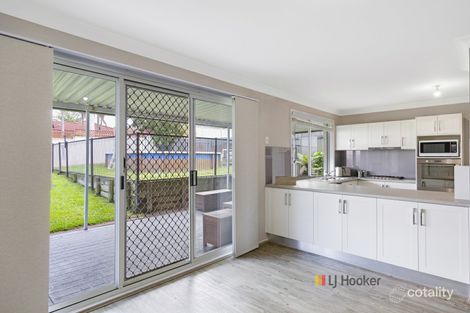Property photo of 2 Murchison Close Blue Haven NSW 2262