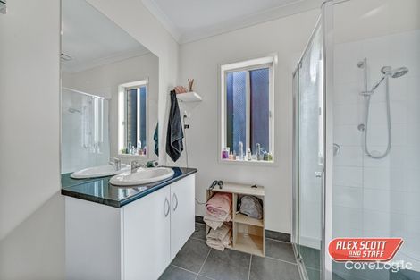 Property photo of 22 Sun Orchid Drive Pakenham VIC 3810