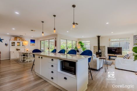 Property photo of 10 Gravelly Point Road Raymond Island VIC 3880