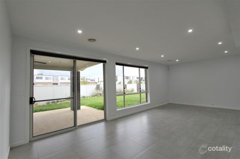 Property photo of 56 Bellhouse Crescent Moncrieff ACT 2914