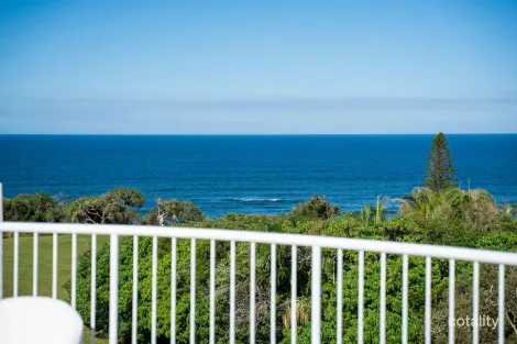 Property photo of 8/1 Andrew Street Point Arkwright QLD 4573