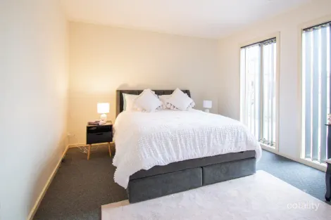 Property photo of 2/26-28 Lancaster Avenue Narre Warren VIC 3805
