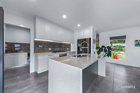 Property photo of 24 Honeyeater Crescent Cannon Valley QLD 4800