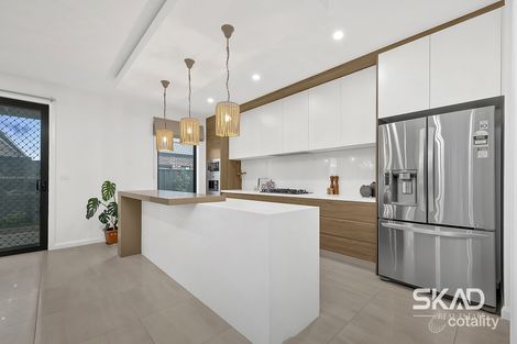 Property photo of 12 Booyong Street Craigieburn VIC 3064