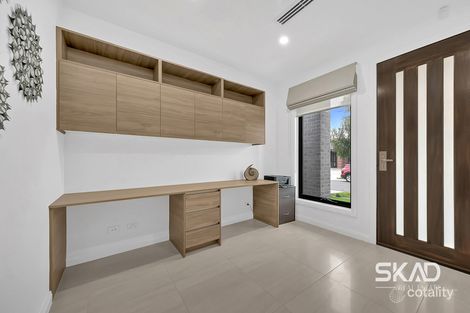 Property photo of 12 Booyong Street Craigieburn VIC 3064