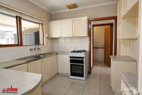 10 Tamala Cres, Gilles Plains, SA 5086