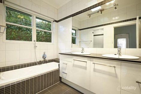 Property photo of 7 Grant Avenue Toorak VIC 3142