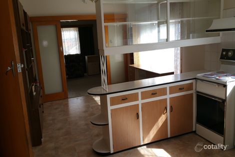 Property photo of 594 Whinray Crescent East Albury NSW 2640