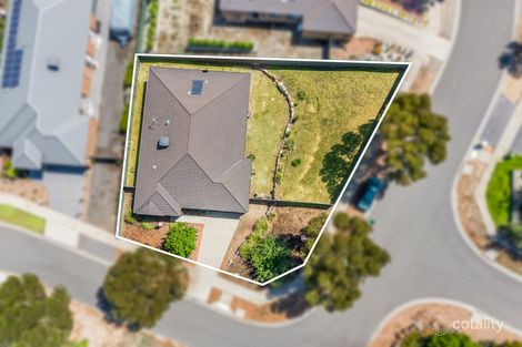 Property photo of 18 Dianella Court Kangaroo Flat VIC 3555