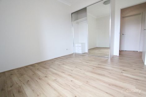 Property photo of 31/10-16 Castlereagh Street Liverpool NSW 2170